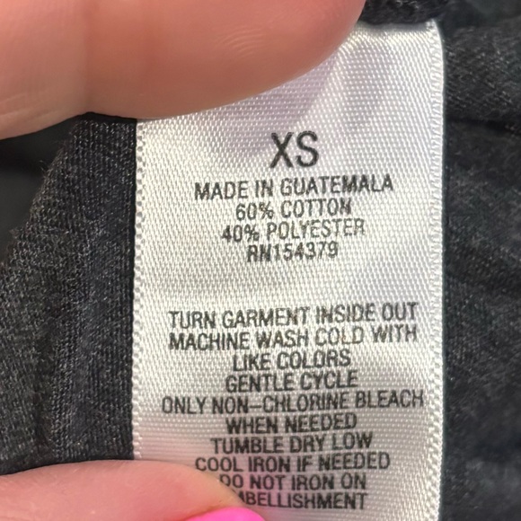 Women’s NWT ✨ Aeropostale Floral Crescent Moon Graphic Tee - Charcoal Grey - xs - Picture 6 of 6